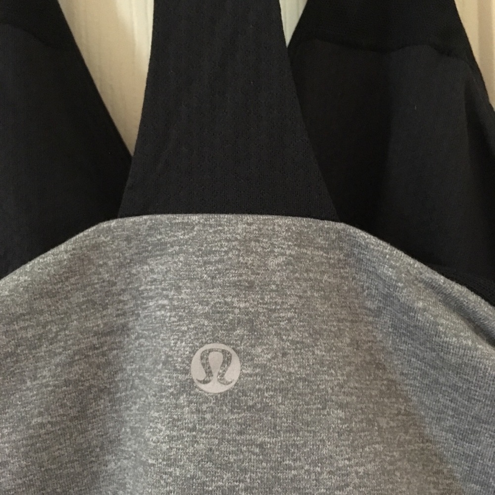New without tags Lululemon tank - Picture 3 of 3